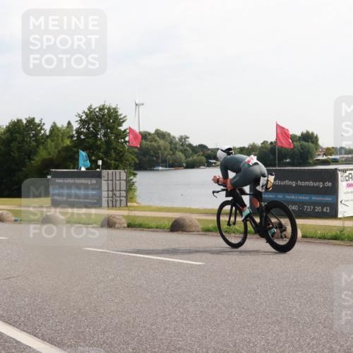 15.06.2025 - 27. Vierlanden-Triathlon H.Heesch http://msf.ph/oto/7997234 15.06.2025 09:33:37 Radfahren 202 meine-sportfotos.de