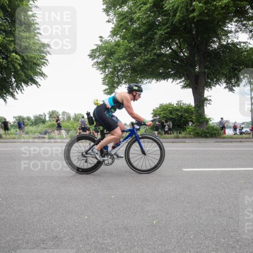 15.06.2025 - 7 Türme Triathlon Yannick Fuchs http://msf.ph/oto/7997238 15.06.2025 13:49:25 Radfahren 547, 847, 994 meine-sportfotos.de