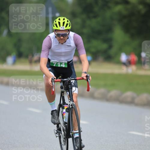21.06.2025 - 27. Vierlanden-Triathlon H.Heesch http://msf.ph/oto/7997265 15.06.2025 12:24:33 Radfahren 714, 747, 841, 968 meine-sportfotos.de