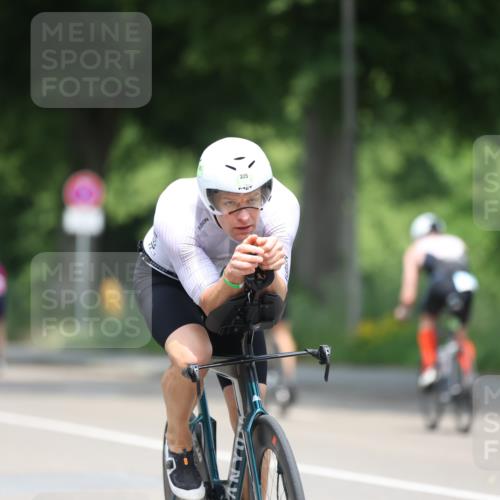 15.06.2025 - 7 Türme Triathlon Yannick Fuchs http://msf.ph/oto/7997281 15.06.2025 12:17:54 Radfahren 202, 256, 262, 325 meine-sportfotos.de