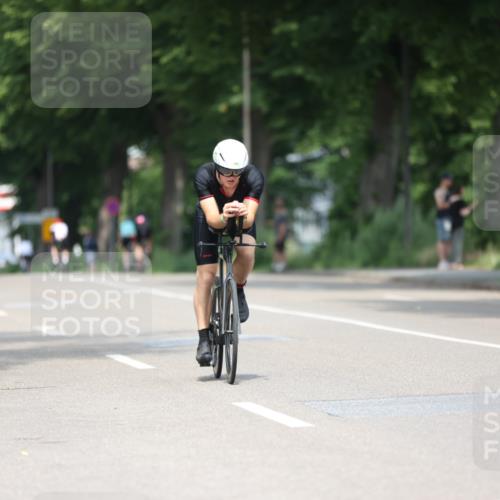 15.06.2025 - 7 Türme Triathlon Yannick Fuchs http://msf.ph/oto/7997341 15.06.2025 12:18:11 Radfahren 208, 225, 235, 328, 539 meine-sportfotos.de