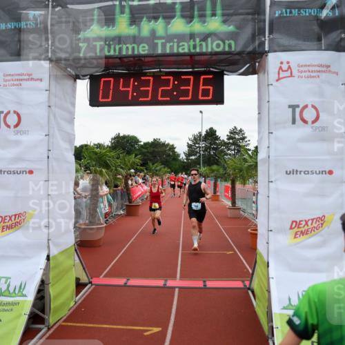 15.06.2025 - 7 Türme Triathlon Michael Strokosch http://msf.ph/oto/7997407 15.06.2025 14:32:36 Ziel 402, 488, 495, 533, 830, 871, 1035 meine-sportfotos.de