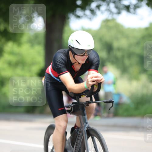 15.06.2025 - 7 Türme Triathlon Yannick Fuchs http://msf.ph/oto/7997409 15.06.2025 12:18:13 Radfahren 208, 225, 235, 328, 539, 543 meine-sportfotos.de