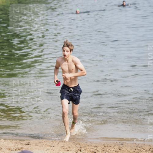 21.06.2025 - 27. Vierlanden-Triathlon MichiJ http://msf.ph/oto/7997434 15.06.2026 09:58:41 Schwimmen 269 meine-sportfotos.de