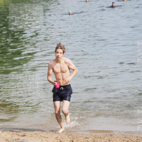 21.06.2025 - 27. Vierlanden-Triathlon MichiJ http://msf.ph/oto/7997454 15.06.2026 09:58:41 Schwimmen 269 meine-sportfotos.de