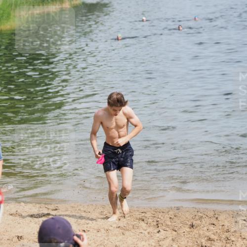 21.06.2025 - 27. Vierlanden-Triathlon MichiJ http://msf.ph/oto/7997501 15.06.2026 09:58:42 Schwimmen 269 meine-sportfotos.de