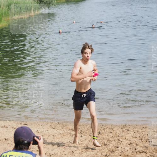 21.06.2025 - 27. Vierlanden-Triathlon MichiJ http://msf.ph/oto/7997528 15.06.2026 09:58:43 Schwimmen 269 meine-sportfotos.de