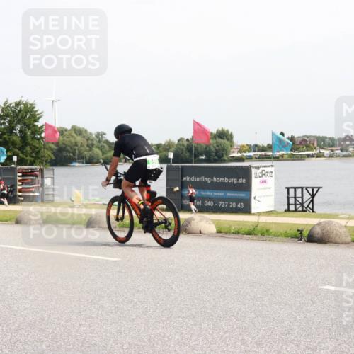 15.06.2025 - 27. Vierlanden-Triathlon H.Heesch http://msf.ph/oto/7997599 15.06.2025 11:33:11 Radfahren 173, 755, 757 meine-sportfotos.de