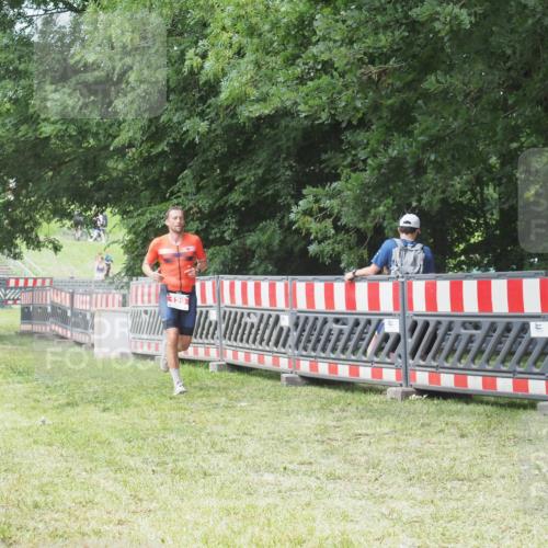 21.06.2025 - 27. Vierlanden-Triathlon KatJ http://msf.ph/oto/7997634 15.06.2025 12:51:12 Ziel 129 meine-sportfotos.de