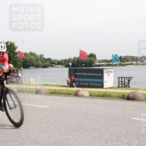 15.06.2025 - 27. Vierlanden-Triathlon H.Heesch http://msf.ph/oto/7997649 15.06.2025 11:33:27 Radfahren 732 meine-sportfotos.de