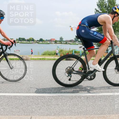 21.06.2025 - 27. Vierlanden-Triathlon H.Heesch http://msf.ph/oto/7997662 15.06.2025 12:26:47 Radfahren 984, 985, 986, 987, 988 meine-sportfotos.de