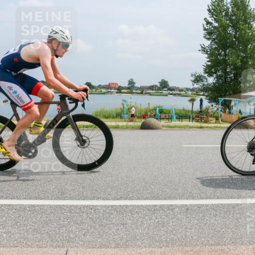 21.06.2025 - 27. Vierlanden-Triathlon H.Heesch http://msf.ph/oto/7997692 15.06.2025 12:26:47 Radfahren 984, 985, 986, 987, 988 meine-sportfotos.de