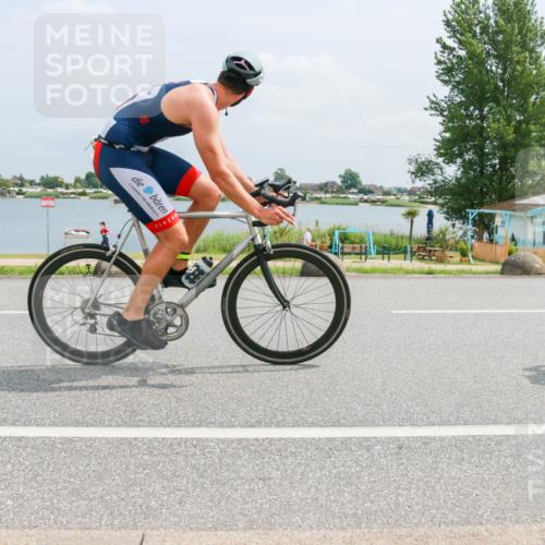 21.06.2025 - 27. Vierlanden-Triathlon H.Heesch http://msf.ph/oto/7997725 15.06.2025 12:26:47 Radfahren 984, 985, 986, 987, 988 meine-sportfotos.de