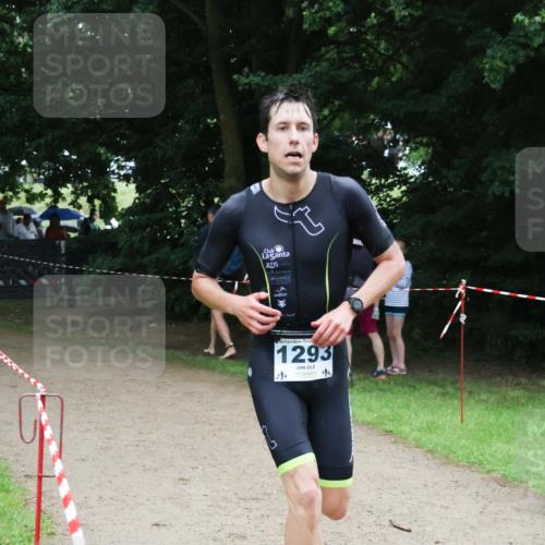 21.06.2025 - 27. Vierlanden-Triathlon Lena Gebhardt http://msf.ph/oto/7997767 15.06.2025 13:55:36 Laufen 1293, 14 meine-sportfotos.de