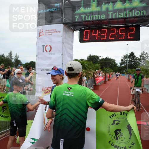 15.06.2025 - 7 Türme Triathlon Michael Strokosch http://msf.ph/oto/7997786 15.06.2025 14:32:51 Ziel 292, 322, 863, 1112 meine-sportfotos.de