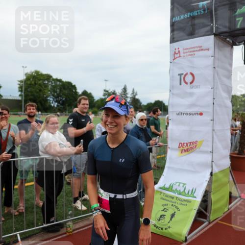 15.06.2025 - 7 Türme Triathlon Michael Strokosch http://msf.ph/oto/7997827 15.06.2025 14:32:53 Ziel 292, 322 meine-sportfotos.de