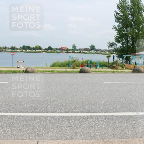 21.06.2025 - 27. Vierlanden-Triathlon H.Heesch http://msf.ph/oto/7997870 15.06.2025 12:27:33 Radfahren 763 meine-sportfotos.de