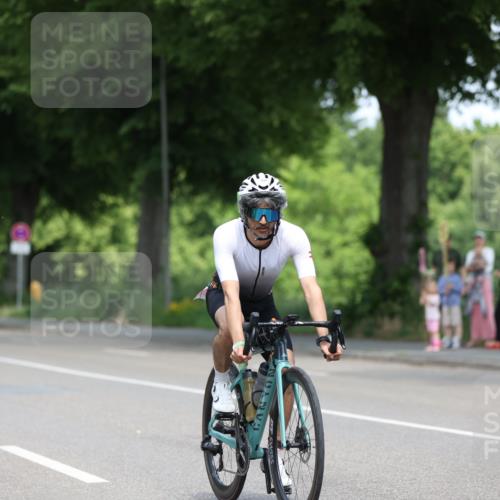 15.06.2025 - 7 Türme Triathlon Yannick Fuchs http://msf.ph/oto/7997881 15.06.2025 12:19:04 Radfahren 237 meine-sportfotos.de