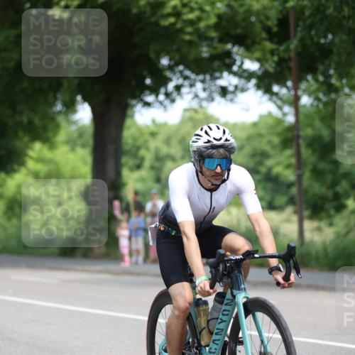 15.06.2025 - 7 Türme Triathlon Yannick Fuchs http://msf.ph/oto/7997920 15.06.2025 12:19:04 Radfahren 237 meine-sportfotos.de