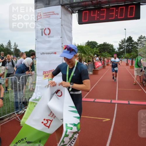 15.06.2025 - 7 Türme Triathlon Michael Strokosch http://msf.ph/oto/7997936 15.06.2025 14:32:59 Ziel 527 meine-sportfotos.de