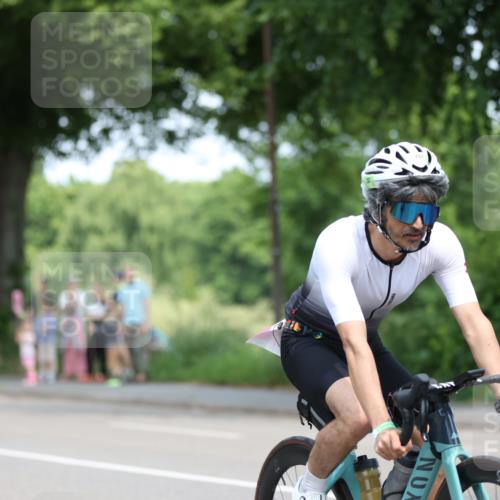15.06.2025 - 7 Türme Triathlon Yannick Fuchs http://msf.ph/oto/7997945 15.06.2025 12:19:04 Radfahren 237 meine-sportfotos.de