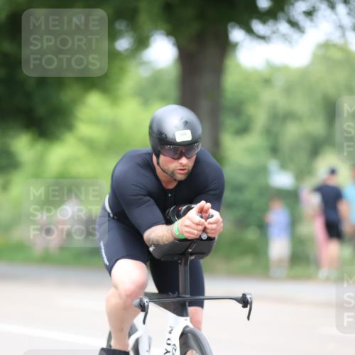 15.06.2025 - 7 Türme Triathlon Yannick Fuchs http://msf.ph/oto/7997958 15.06.2025 13:12:56 Radfahren 212, 520, 630, 948 meine-sportfotos.de