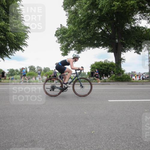 15.06.2025 - 7 Türme Triathlon Yannick Fuchs http://msf.ph/oto/7997978 15.06.2025 13:53:24 Radfahren 748, 819, 863 meine-sportfotos.de