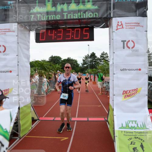 15.06.2025 - 7 Türme Triathlon Michael Strokosch http://msf.ph/oto/7998053 15.06.2025 14:33:04 Ziel 197, 527, 654, 909, 1086, 1094 meine-sportfotos.de