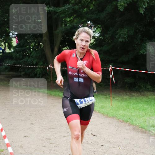 21.06.2025 - 27. Vierlanden-Triathlon Lena Gebhardt http://msf.ph/oto/7998066 15.06.2025 13:55:57 Laufen 1184 meine-sportfotos.de