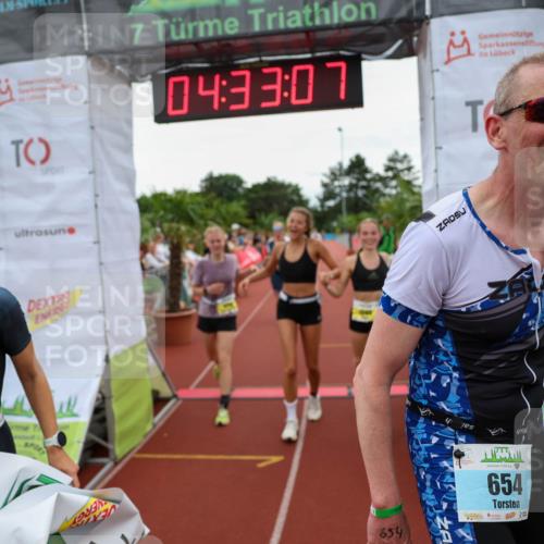 15.06.2025 - 7 Türme Triathlon Michael Strokosch http://msf.ph/oto/7998111 15.06.2025 14:33:07 Ziel 197, 527, 654, 909, 1086, 1094 meine-sportfotos.de