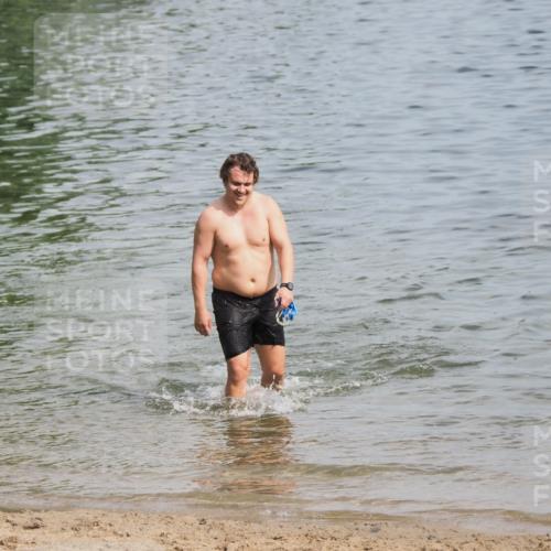 21.06.2025 - 27. Vierlanden-Triathlon MichiJ http://msf.ph/oto/7998119 15.06.2026 10:00:05 Schwimmen  meine-sportfotos.de
