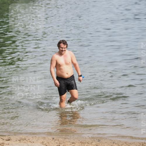 21.06.2025 - 27. Vierlanden-Triathlon MichiJ http://msf.ph/oto/7998128 15.06.2026 10:00:05 Schwimmen  meine-sportfotos.de