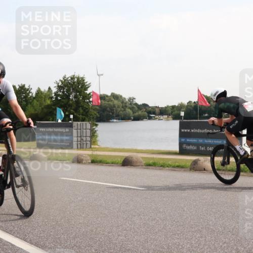 15.06.2025 - 27. Vierlanden-Triathlon H.Heesch http://msf.ph/oto/7998217 15.06.2025 09:46:51 Radfahren 36, 149, 222 meine-sportfotos.de