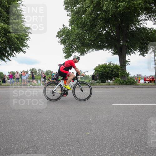 15.06.2025 - 7 Türme Triathlon Yannick Fuchs http://msf.ph/oto/7998218 15.06.2025 13:54:34 Radfahren 204 meine-sportfotos.de