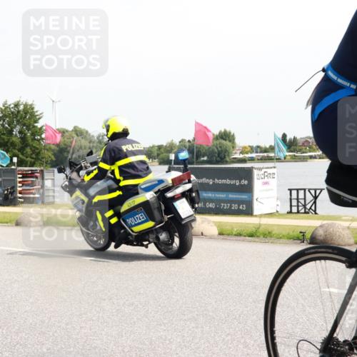 15.06.2025 - 27. Vierlanden-Triathlon H.Heesch http://msf.ph/oto/7998263 15.06.2025 11:35:50 Radfahren 70, 735, 736 meine-sportfotos.de
