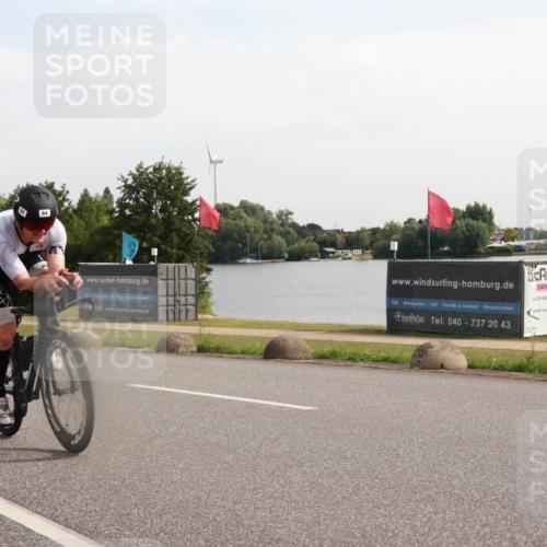 15.06.2025 - 27. Vierlanden-Triathlon H.Heesch http://msf.ph/oto/7998315 15.06.2025 09:48:17 Radfahren 6, 60, 64, 246 meine-sportfotos.de