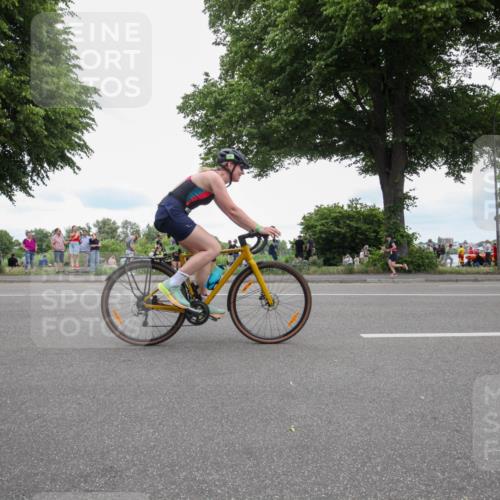 15.06.2025 - 7 Türme Triathlon Yannick Fuchs http://msf.ph/oto/7998321 15.06.2025 13:55:24 Radfahren 728 meine-sportfotos.de