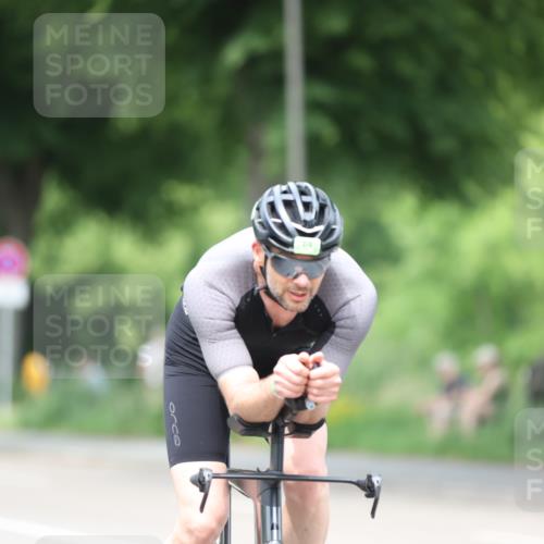 15.06.2025 - 7 Türme Triathlon Yannick Fuchs http://msf.ph/oto/7998378 15.06.2025 13:13:12 Radfahren 233, 243, 276, 370, 414, 496, 517, 711, 1041 meine-sportfotos.de