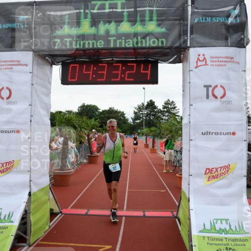 15.06.2025 - 7 Türme Triathlon Michael Strokosch http://msf.ph/oto/7998418 15.06.2025 14:33:24 Ziel 577 meine-sportfotos.de