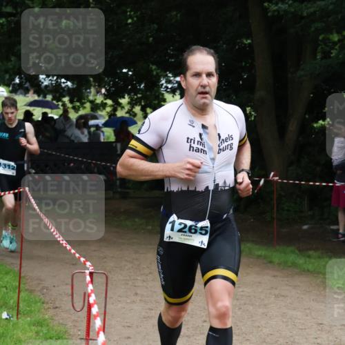 21.06.2025 - 27. Vierlanden-Triathlon Lena Gebhardt http://msf.ph/oto/7998523 15.06.2025 13:57:01 Laufen 1312, 1265 meine-sportfotos.de