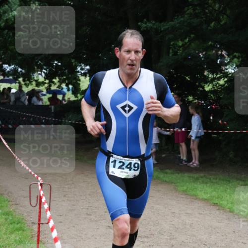 21.06.2025 - 27. Vierlanden-Triathlon Lena Gebhardt http://msf.ph/oto/7998691 15.06.2025 13:57:39 Laufen 2025, 1249 meine-sportfotos.de