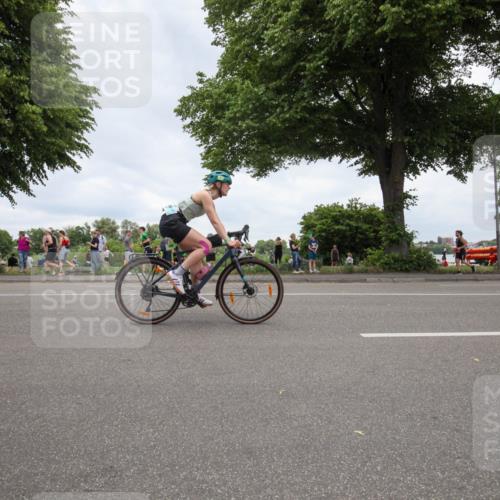 15.06.2025 - 7 Türme Triathlon Yannick Fuchs http://msf.ph/oto/7998708 15.06.2025 14:01:45 Radfahren 356 meine-sportfotos.de