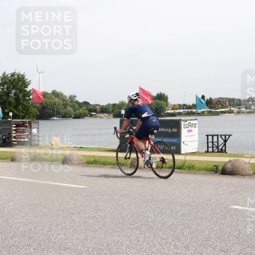 15.06.2025 - 27. Vierlanden-Triathlon H.Heesch http://msf.ph/oto/7998794 15.06.2025 11:37:52 Radfahren 683, 691, 759 meine-sportfotos.de