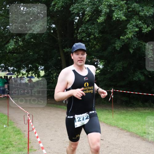 21.06.2025 - 27. Vierlanden-Triathlon Lena Gebhardt http://msf.ph/oto/7998830 15.06.2025 13:57:50 Laufen 2025, 1272, 114 meine-sportfotos.de