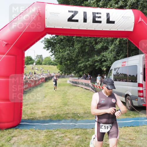 21.06.2025 - 27. Vierlanden-Triathlon MichiJ http://msf.ph/oto/7998856 15.06.2026 11:22:04 Ziel 315, 396, 406, 410, 439 meine-sportfotos.de