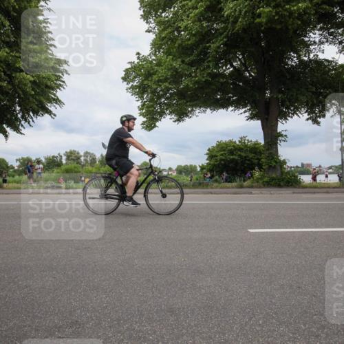 15.06.2025 - 7 Türme Triathlon Yannick Fuchs http://msf.ph/oto/7998934 15.06.2025 14:16:31 Radfahren 636 meine-sportfotos.de