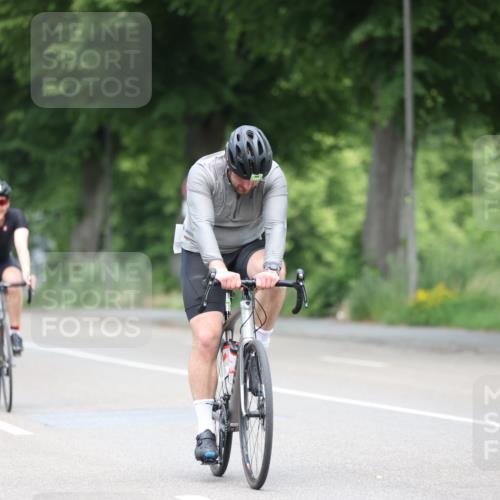 15.06.2025 - 7 Türme Triathlon Yannick Fuchs http://msf.ph/oto/7998965 15.06.2025 12:20:37 Radfahren 511, 537, 567 meine-sportfotos.de