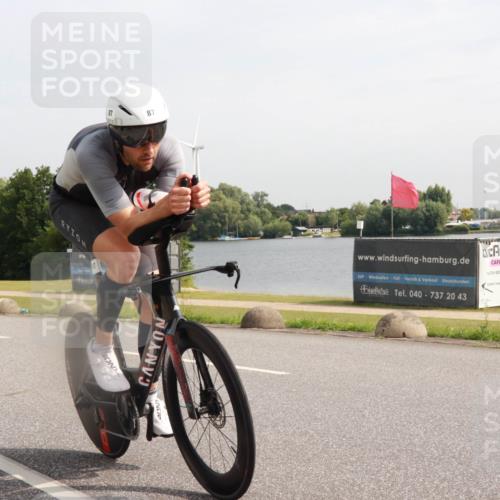 15.06.2025 - 27. Vierlanden-Triathlon H.Heesch http://msf.ph/oto/7999004 15.06.2025 10:05:01 Radfahren 87, 276, 349 meine-sportfotos.de
