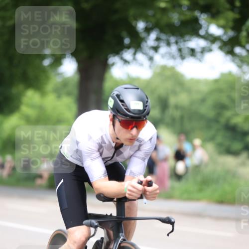 15.06.2025 - 7 Türme Triathlon Yannick Fuchs http://msf.ph/oto/7999059 15.06.2025 13:13:59 Radfahren 263, 439, 922, 1151, 1184 meine-sportfotos.de