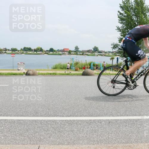 21.06.2025 - 27. Vierlanden-Triathlon H.Heesch http://msf.ph/oto/7999065 15.06.2025 12:31:44 Radfahren 785, 861, 1000, 1001, 1002, 1003 meine-sportfotos.de